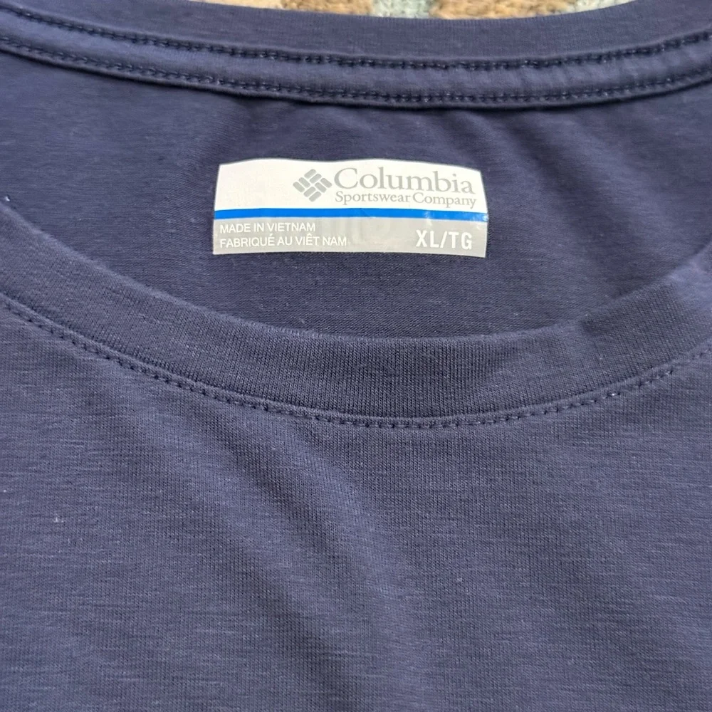 Columbia Women’s Boundless Trek Short Sleeve Tee Dark Blue - Picture 6 of 9